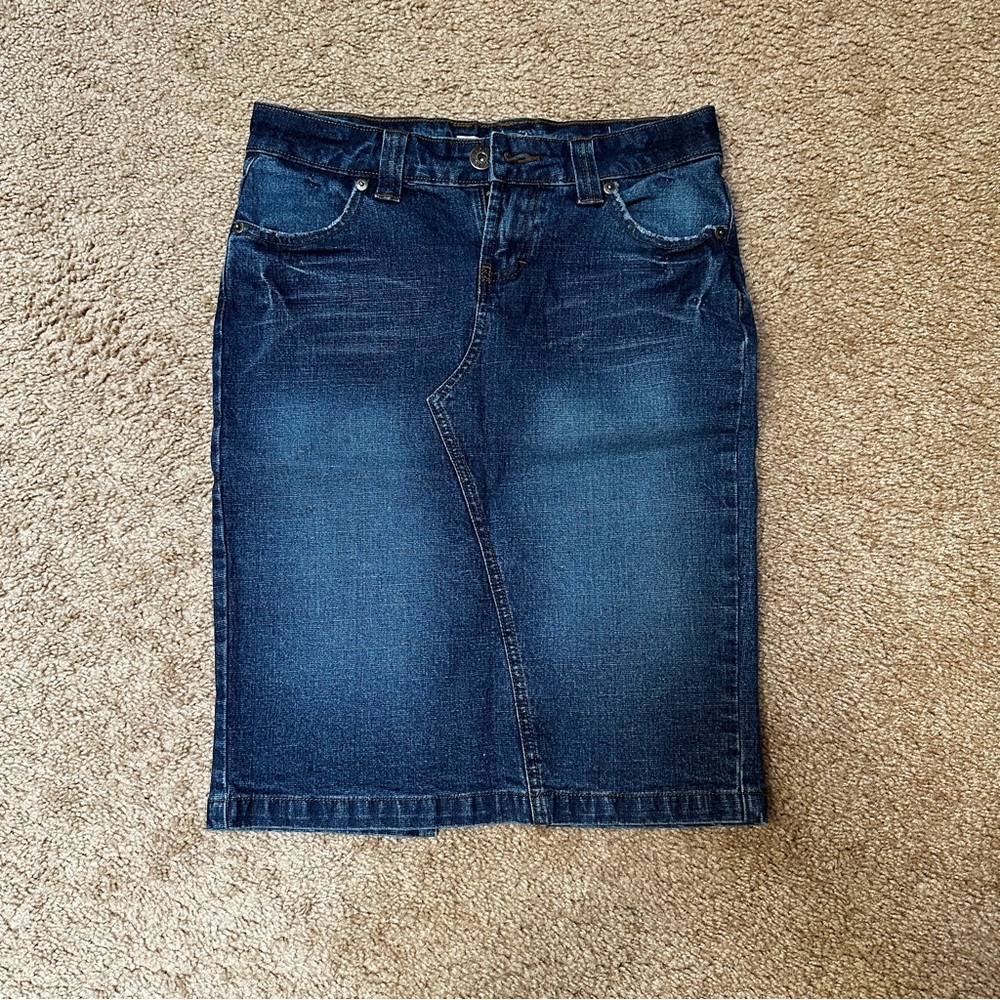 Denim skirt